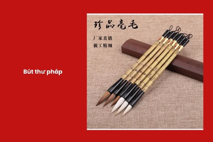 Bút thư pháp truyền thống mang ý nghĩa tri thức và thành đạt cho đối tác Trung Quốc