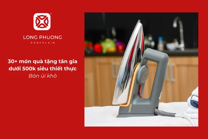 Bàn ủi khô giúp gia chủ giữ trang phục luôn phẳng phiu trong nhà mới