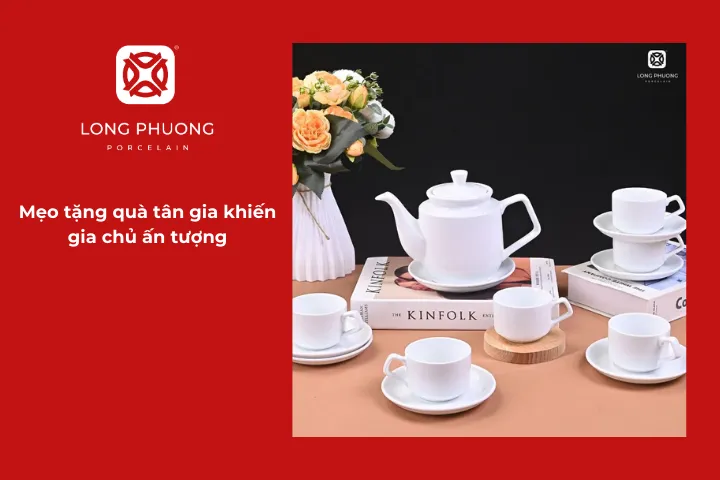 Một món quà được gói chỉn chu, màu hài hòa kèm lời chúc ý nghĩa sẽ tạo ấn tượng sâu sắc với gia chủ