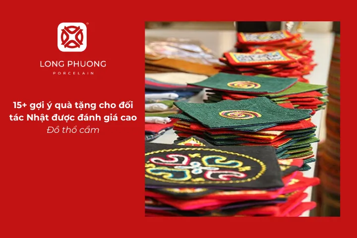 Đồ thổ cẩm là gợi ý tặng quà cho đối tác Nhật tinh tế, giàu giá trị văn hóa và dễ ứng dụng