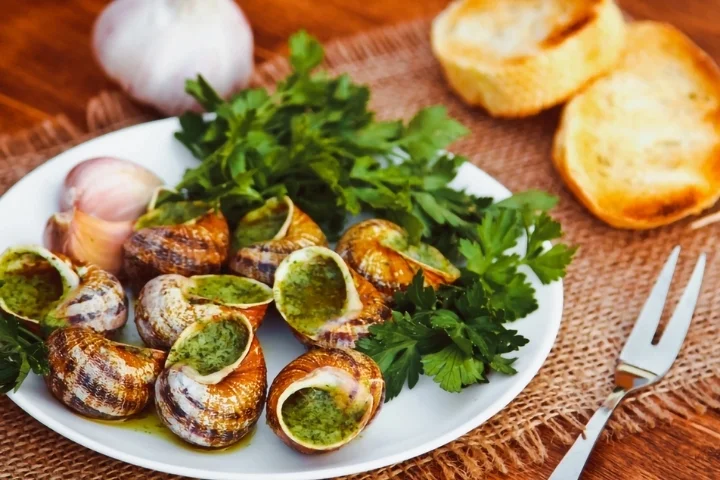 Giới thiệu món escargot – ốc sên Pháp và cách chế biến đúng chuẩn ẩm thực Pháp
