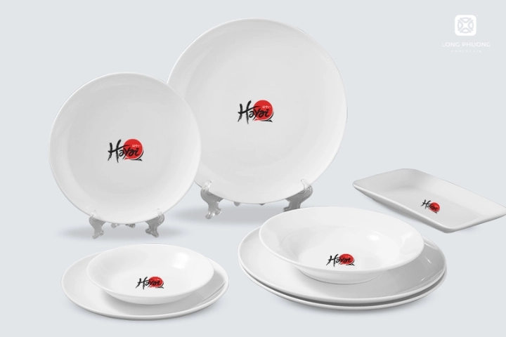 Bộ đồ ăn sứ kiểu Âu in logo phong cách hiện đại