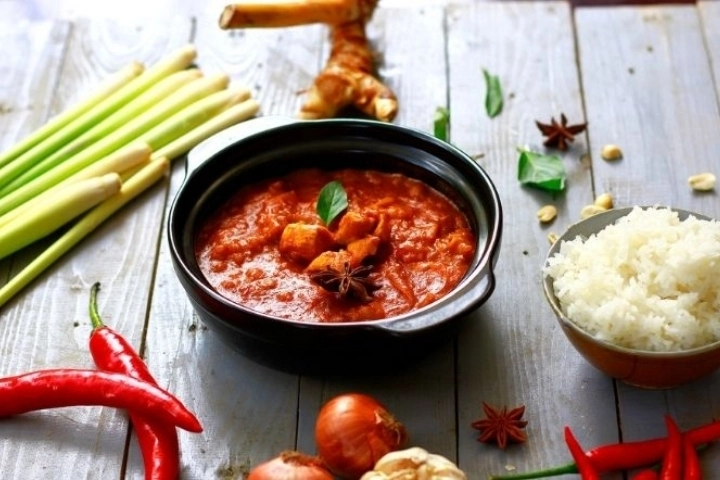 Tổng quan món cà ri đỏ Thái Lan và cách nấu chuẩn vị tại nhà