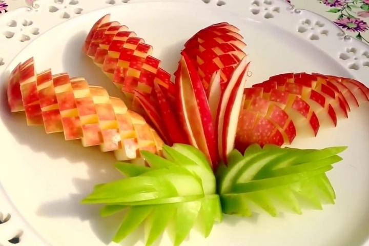 Cách tỉa quả táo đơn giản đẹp mắt tại nhà